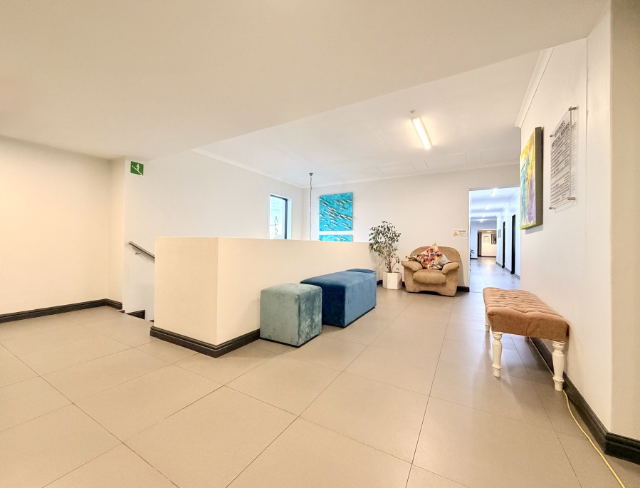 Commercial Property for Sale in Westcliff Western Cape